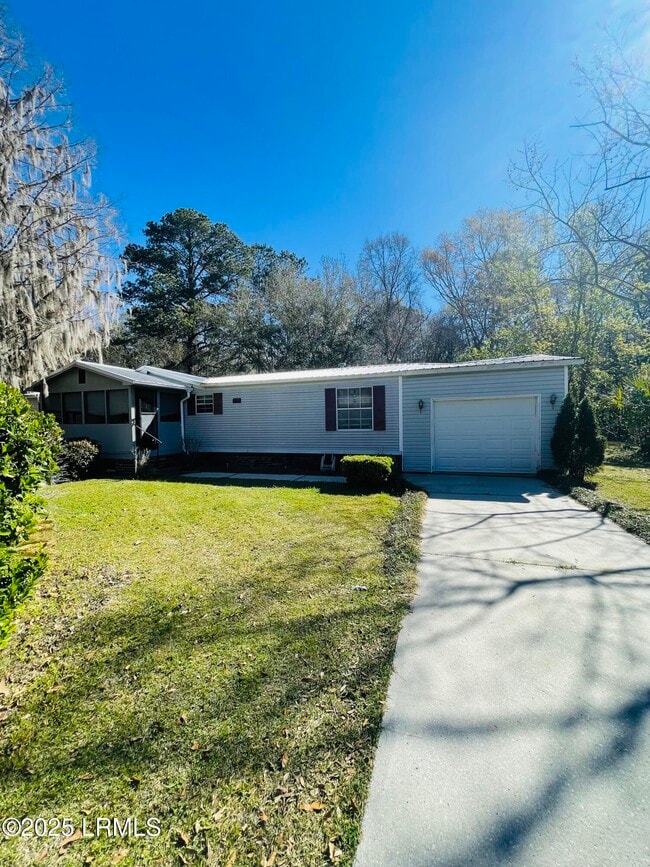 property at 153 Middlefield Cir