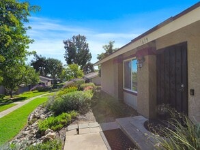 1619 Carmel Cir W in Upland, CA - Building Photo - Building Photo