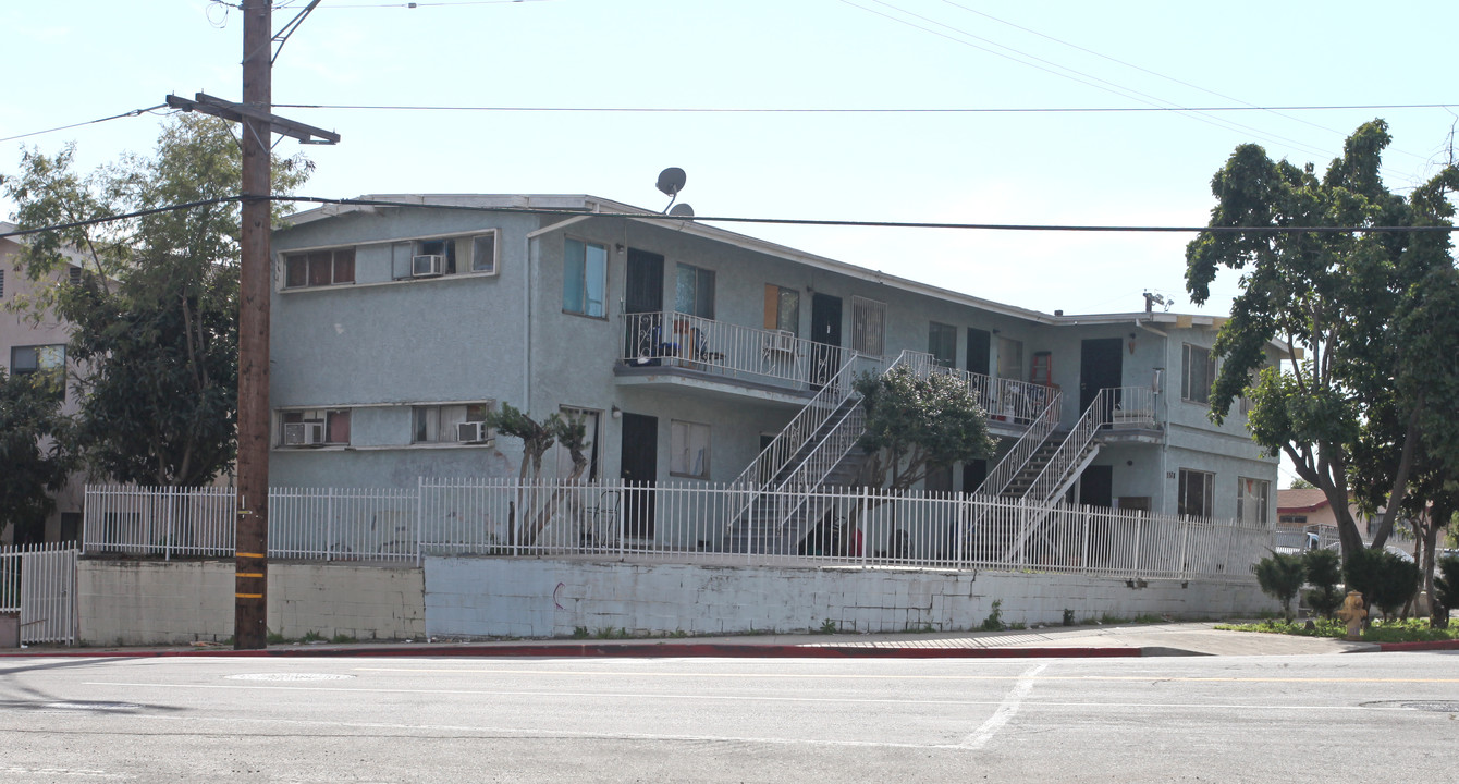 3576 Marguerite St in Los Angeles, CA - Building Photo