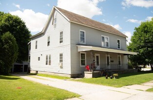 42 Edgerton St in Rutland, VT - Building Photo