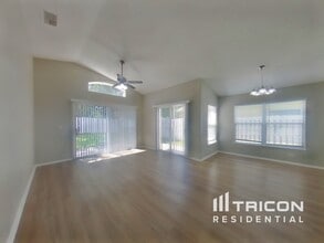 1305 Timberbend Cir in Orlando, FL - Building Photo - Building Photo