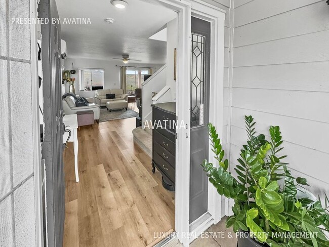 94-1048-1048 Kanawao St