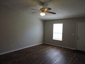 265 Lindberg St in Crestview, FL - Building Photo - Building Photo