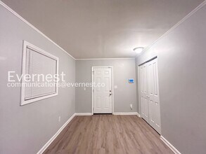 5267 Joan of Arc Pl in Atlanta, GA - Building Photo - Building Photo