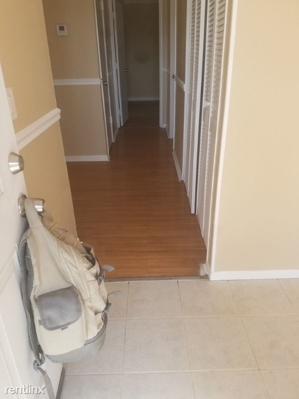 9813 Caspi Gardens Dr in Santee, CA - Foto de edificio - Building Photo