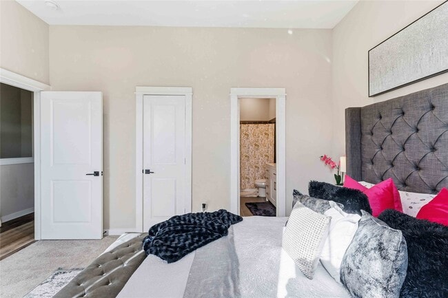 property at 405 Stonework Garden Ln