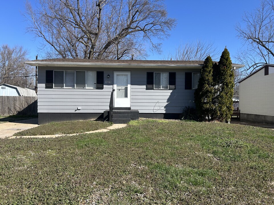 1221 Scott Ave in St. Louis, MO - Building Photo