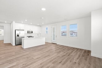 5599 S Carnelian Pkwy in Saint George, UT - Building Photo - Building Photo