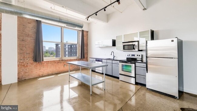 property at 444 N 4th St