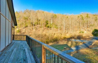 68 Iceburg Ln in Sylva, NC - Building Photo - Building Photo
