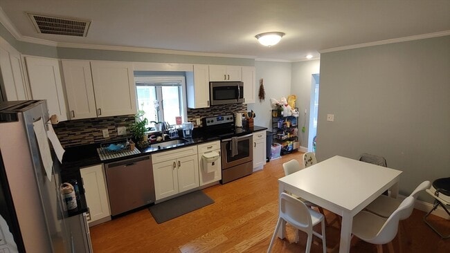 140 Dudley St, Unit 140