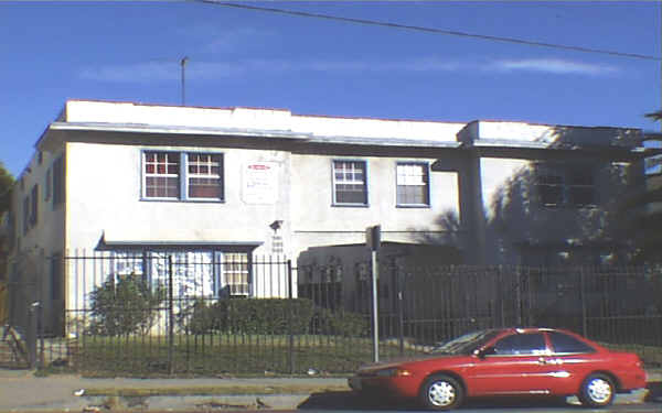 501-505 N Avenue 50 in Los Angeles, CA - Building Photo - Building Photo