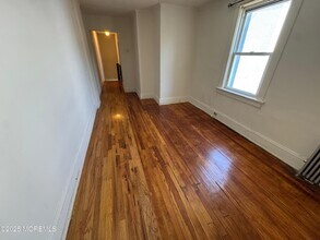 110 Rector St in Perth Amboy, NJ - Building Photo - Building Photo