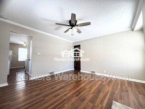 1145 65th St in Windsor Heights, IA - Foto de edificio - Building Photo