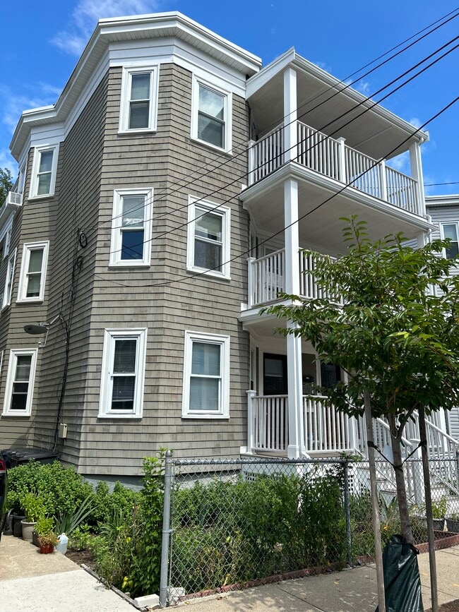 20 Stellman Rd, Unit 20 Stellman Rd Roslindale