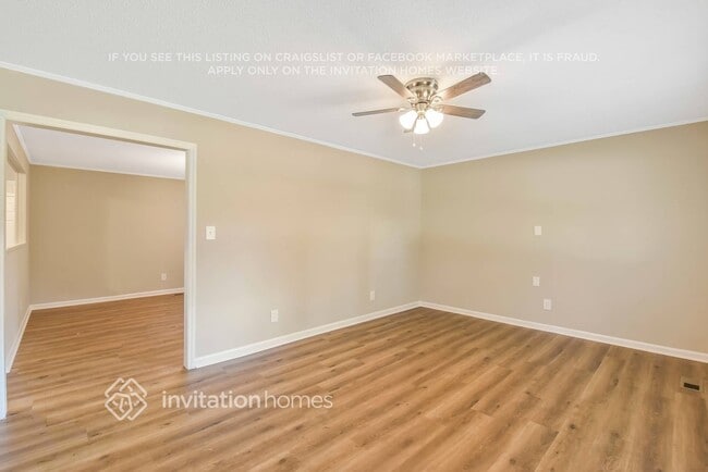 property at 1824 Hollandale Dr