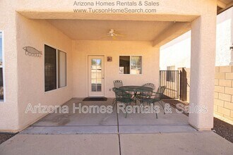 9037 E Orchid Vine Dr in Tucson, AZ - Foto de edificio - Building Photo