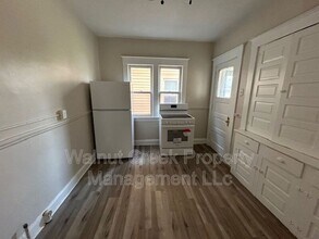1520 Alameda Ave in Lakewood, OH - Building Photo - Building Photo