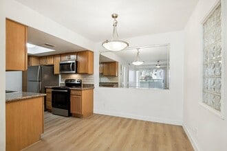 The Viridian Apartments in Scottsdale, AZ - Building Photo - Building Photo