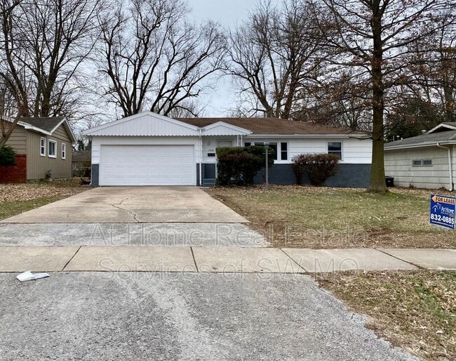 1468 E Seminole St