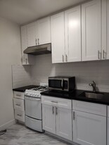 1781 Orchid Ave in Los Angeles, CA - Building Photo