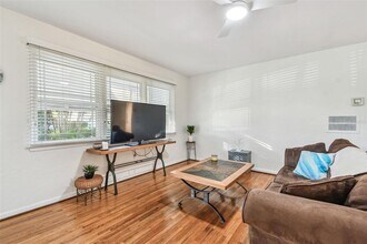 349 Shirley Ave in Clearwater, FL - Building Photo - Building Photo