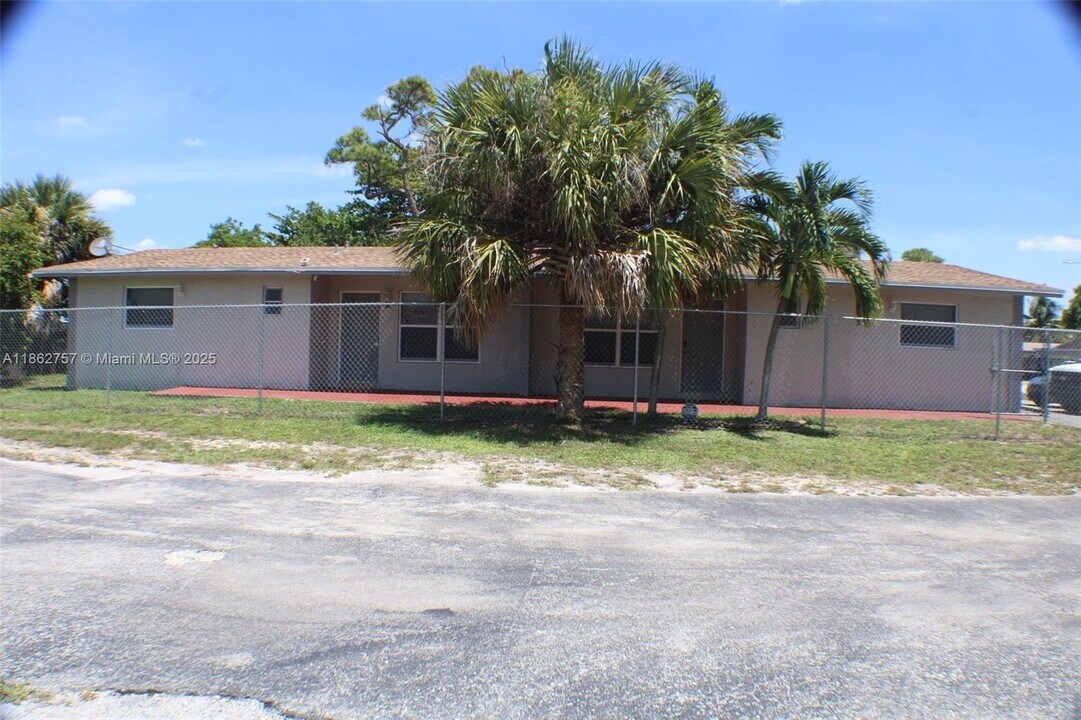 3133 SW 13th St in Fort Lauderdale, FL - Building Photo