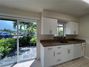 1024 SE 24th Ave in Cape Coral, FL - Building Photo - Building Photo