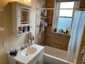 27 Saint Lukes Rd in Allston, MA - Building Photo - Building Photo