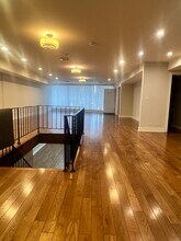 3909 Howard St, Unit 101 in Skokie, IL - Building Photo - Building Photo