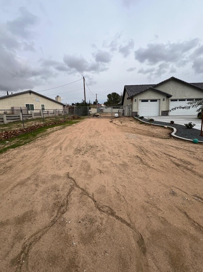 property at 13133 Olathe Rd