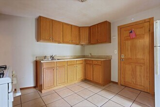 602 Townsend St in Midland, MI - Building Photo - Building Photo