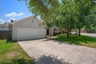20305 Kearney Hill Rd in Pflugerville, TX - Building Photo - Building Photo