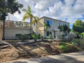 457 Brighton Ave in Encinitas, CA - Building Photo