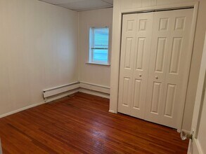 118 S Main St in Spring Grove, PA - Building Photo - Building Photo