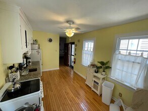 20 Bee St in Charleston, SC - Building Photo - Building Photo