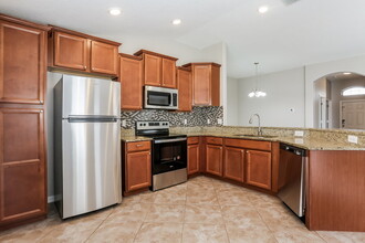 2354 Dovesong Trace Dr in Ruskin, FL - Building Photo - Building Photo