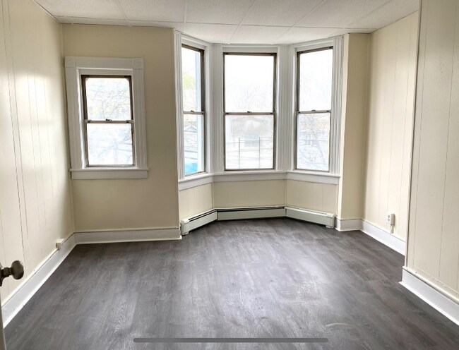 120 Kearney Ave in Jersey City, NJ - Building Photo - Building Photo