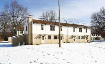 Linmar Terrace in Aliquippa, PA - Building Photo - Building Photo