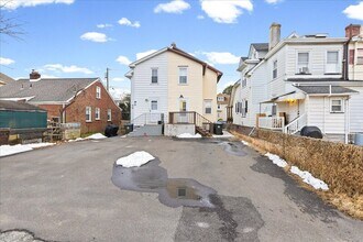 505 Wood St in Burlington, NJ - Building Photo - Building Photo