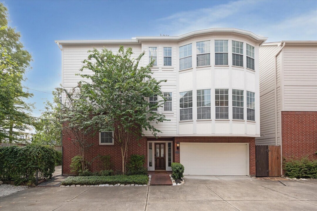 4219 Gibson St in Houston, TX - Building Photo