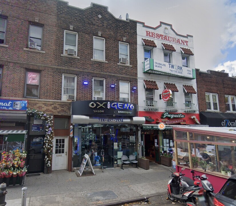 4014 83rd St in Elmhurst, NY - Foto de edificio