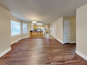 1205 Princes Cir in Syracuse, UT - Foto de edificio - Building Photo