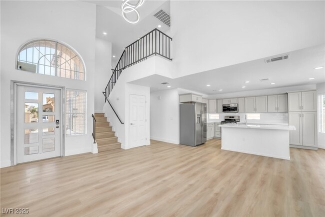 property at 5207 Silverheart Ave