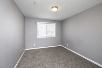 Park Plaza Apartments in Owatonna, MN - Foto de edificio - Interior Photo