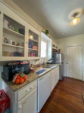 902 Dakota St in San Antonio, TX - Building Photo - Building Photo