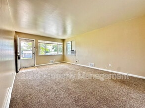 8071 Knox Ct in Westminster, CO - Building Photo - Building Photo