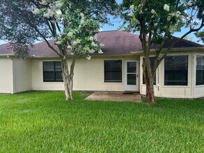 5618 Village Arbour Dr in Katy, TX - Building Photo - Building Photo