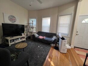 8 Dudley St in Cambridge, MA - Building Photo - Building Photo