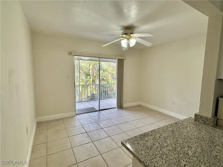 2828 Jackson St, Unit D8 in Ft. Myers, FL - Building Photo